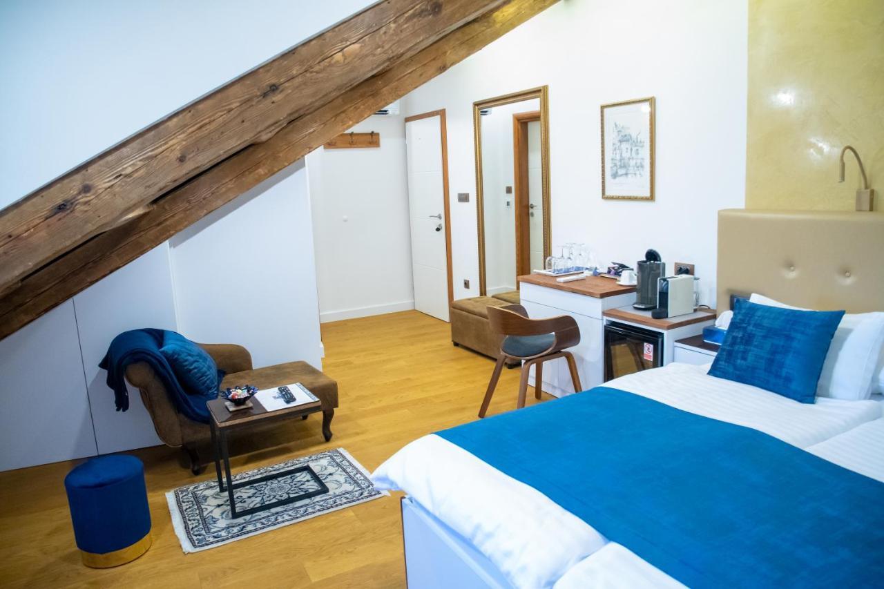 Bed & Breakfast Oblivion Luxury